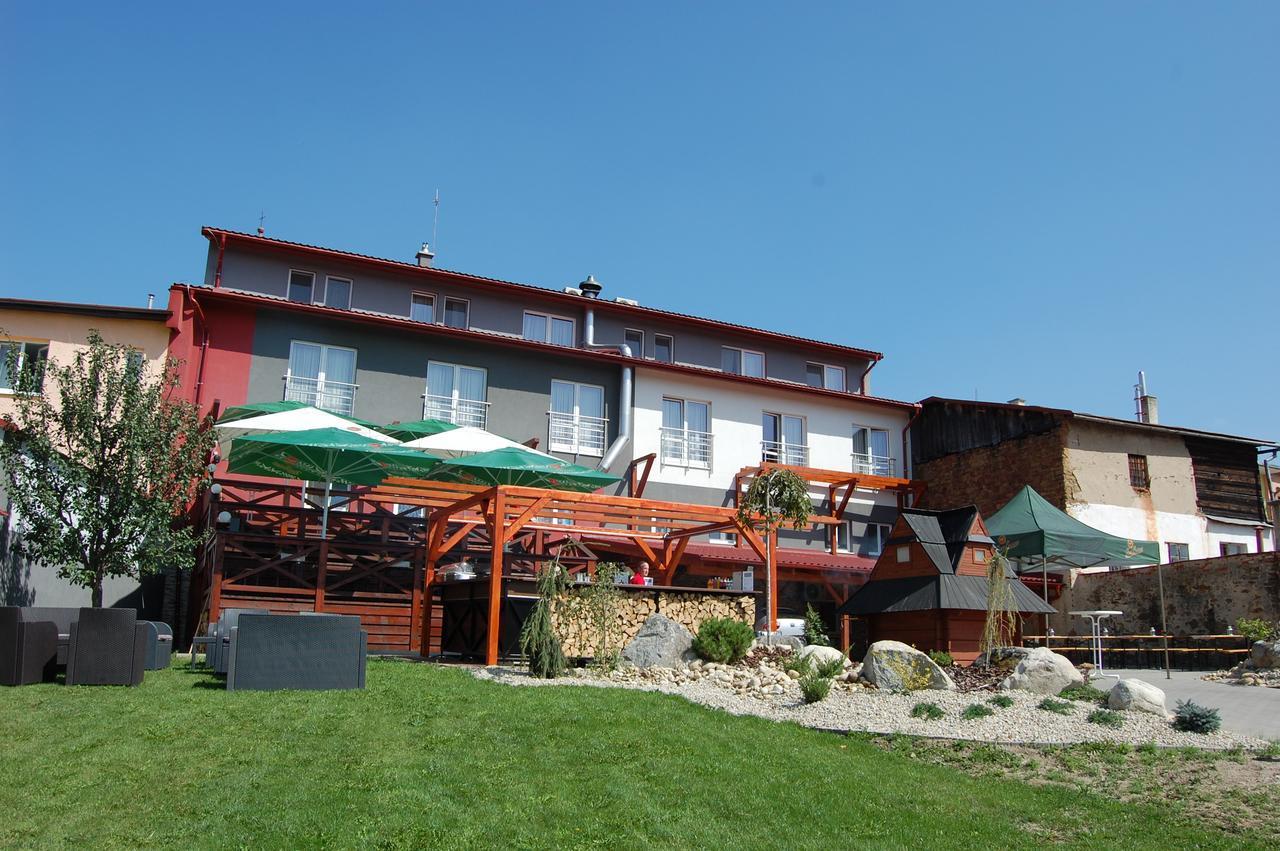 Hotel Menhard Exterior photo